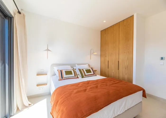 Ottavia Pianottoli-Caldarello (Corsica)