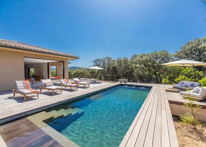 Ottavia Pianottoli-Caldarello (Corsica)