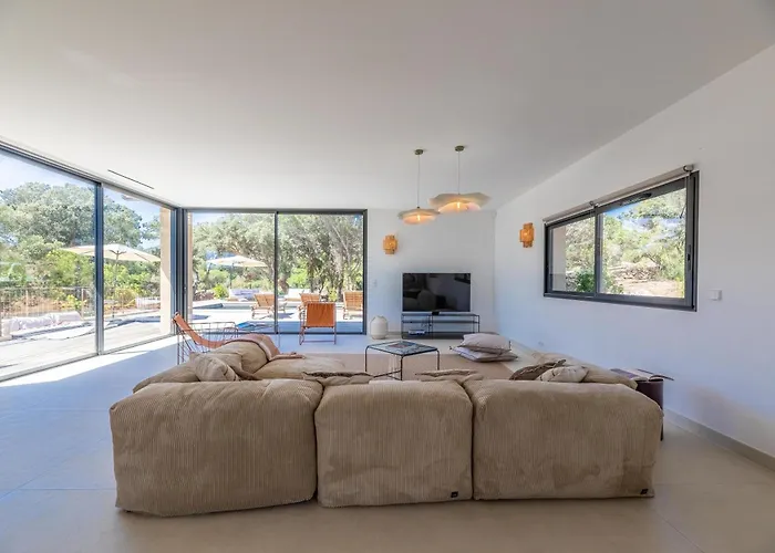 Ottavia Pianottoli-Caldarello (Corsica)